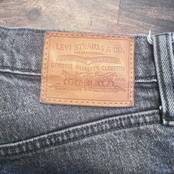 Levi’s Washed Gray Black Ribcage Straight Women's Jeans - Picture 10 of 11